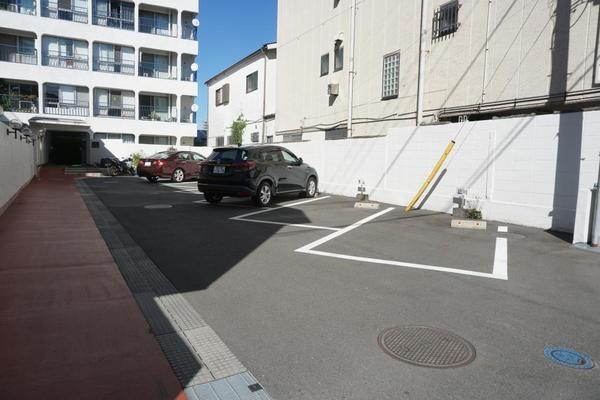 チサンマンション郡山（306） 駐車場