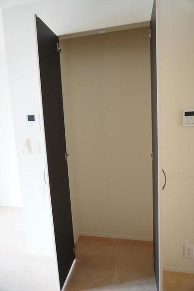 ボン・レーヴ（102） 収納