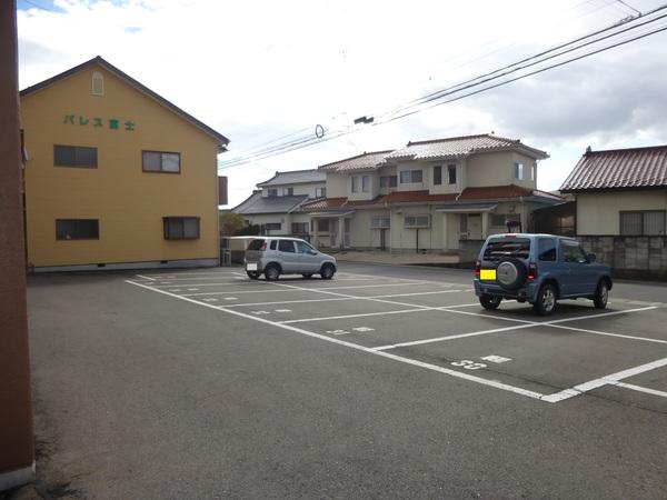 郡山市新屋敷マンション 駐車場