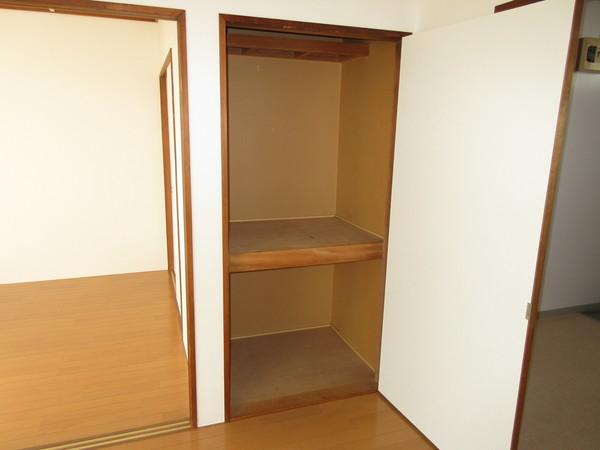 成田ハイツ（205） 収納