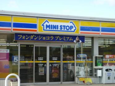 ミニストップ郡山亀田店：100m