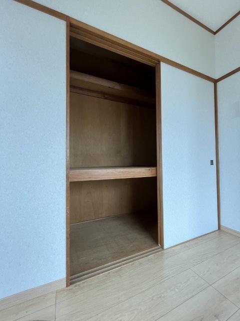郡山市富久山町福原アパート 収納