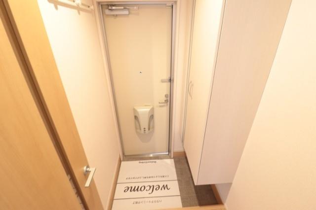 カーサデバンブ（107） 玄関