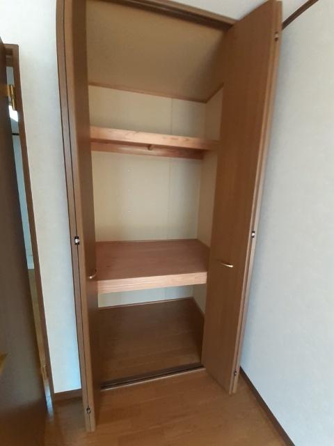 郡山市菜根アパート 収納