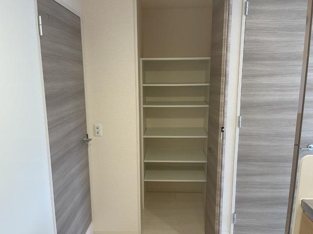 Ｄ−ｒｏｏｍ横塚（205） 収納