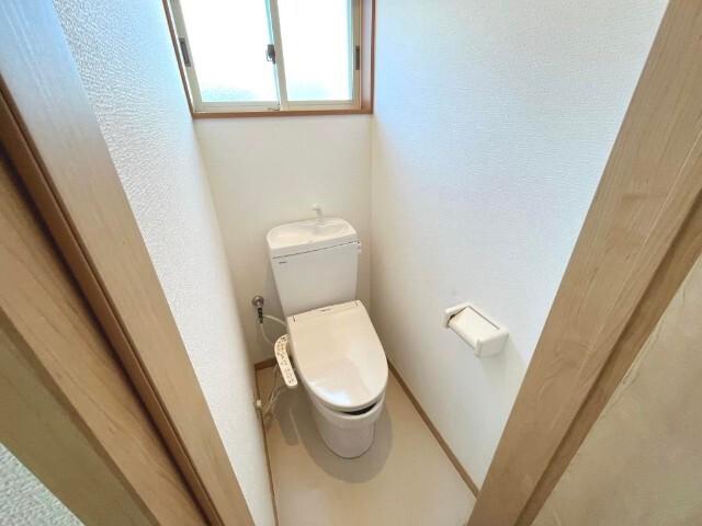 郡山市田村町徳定アパート トイレ