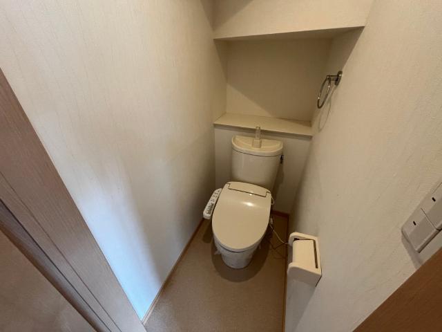 郡山市田村町上行合アパート トイレ