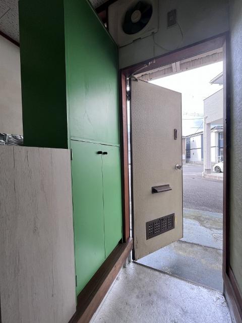 石井ハイツ2（107） 玄関