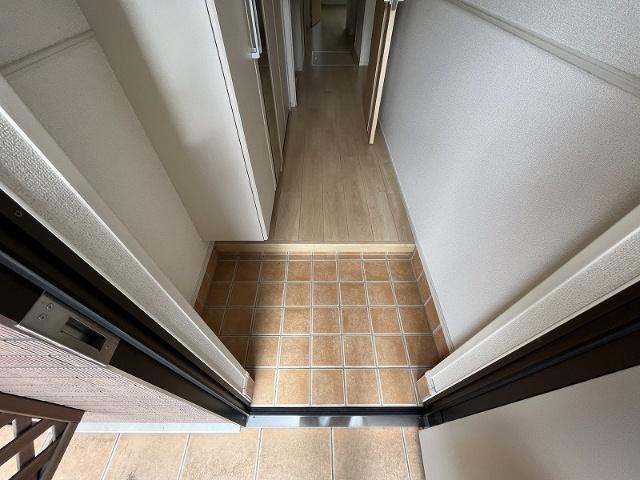 郡山市安積町日出山アパート 玄関