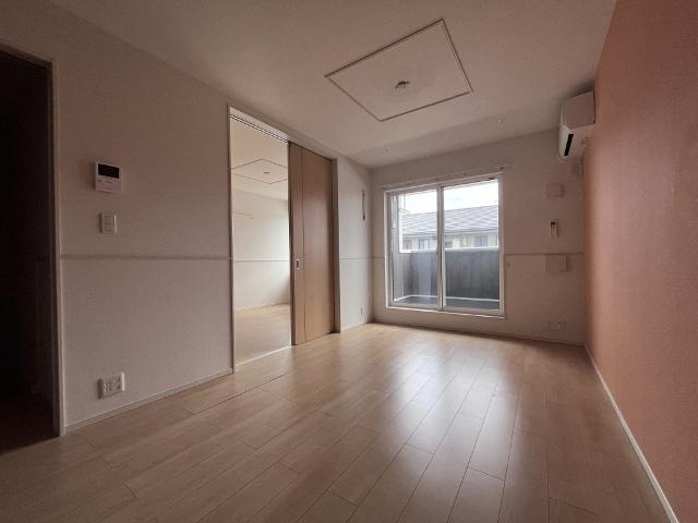 郡山市安積町日出山アパート リビング