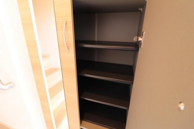 シュペール小原田（203） 収納