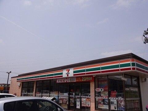 セブンイレブン郡山日出山南台店：600m