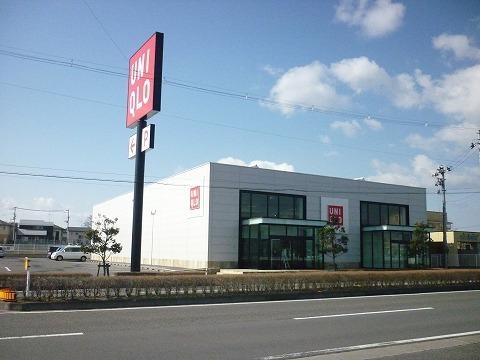 ユニクロ大槻店：1300m