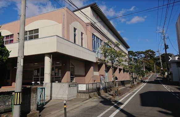 郡山市立桜小学校：278m