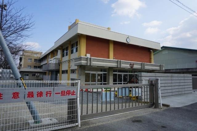 郡山市立赤木小学校：1641m