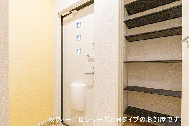 フィーゴ　菜根（302） 玄関