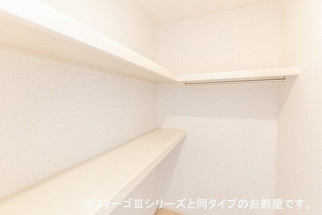 フィーゴ　菜根（302） 収納