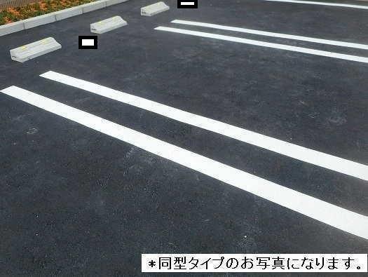 グリーンレジデンス徳定（101） 駐車場
