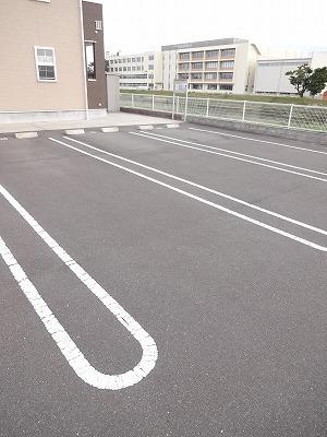 クラールⅡ（201） 駐車場