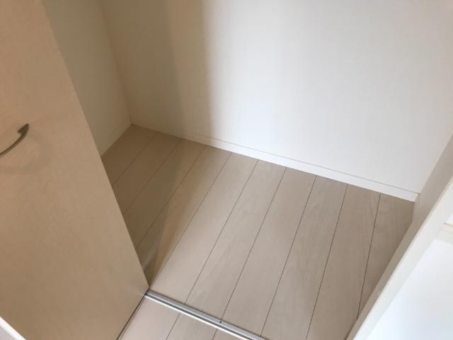 イリス・クアランタⅡ 収納