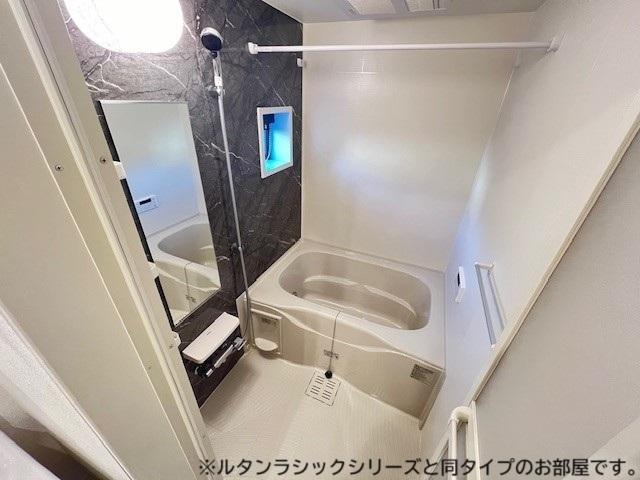 ネスト小原田（102） バス／シャワー