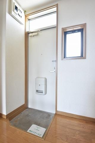 クレストハイツ１８４（202） 玄関