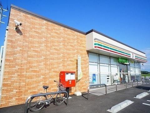 セブンイレブン郡山日大南店：200m