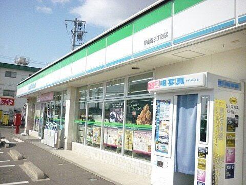 ファミリーマート郡山堤三丁目店：600m