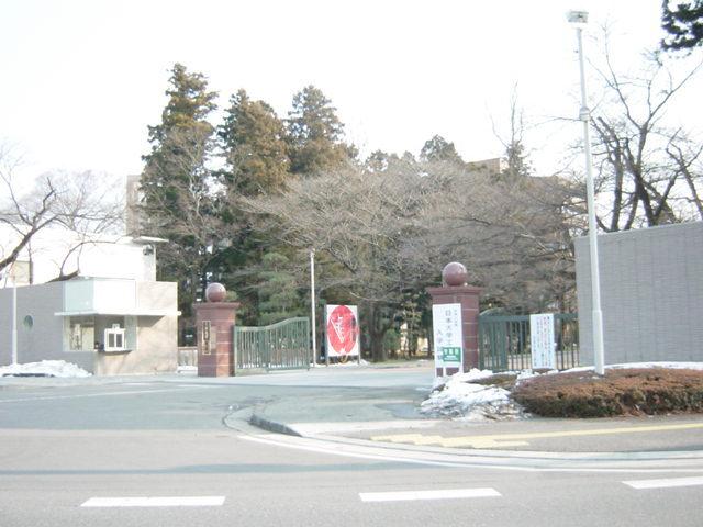 私立日本大学工学部：953m
