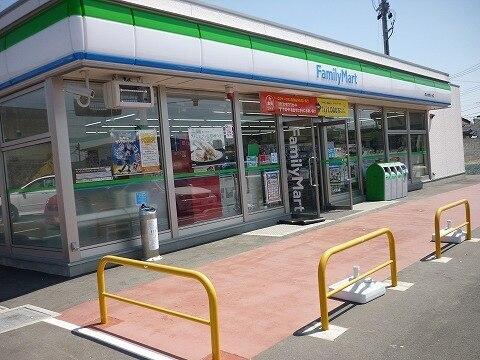 ファミリーマート大槻笹ノ台店：500m