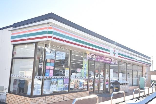 セブン-イレブン 郡山富久山店：99m