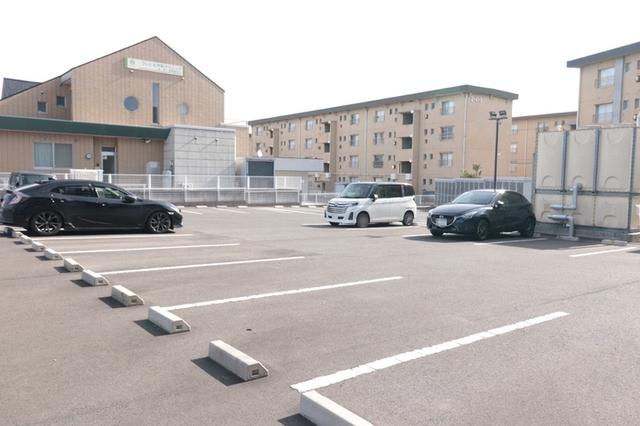 グリーンフィールド（603） 駐車場