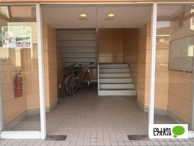 郡山市富久山町久保田アパート エントランス