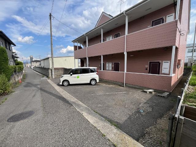 タウンズ香久池（103） 駐車場