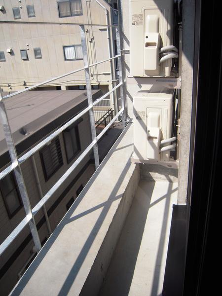 クローバー伍番館 バルコニー
