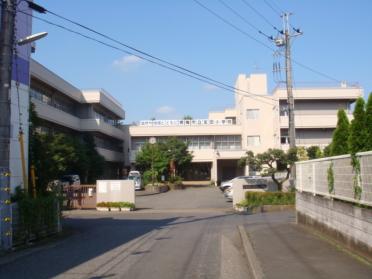 友田小学校：520m