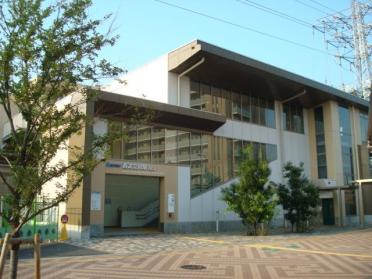 西武立川駅(西武　拝島線)：1128m