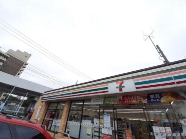 セブンイレブン稲城大丸西店：110m