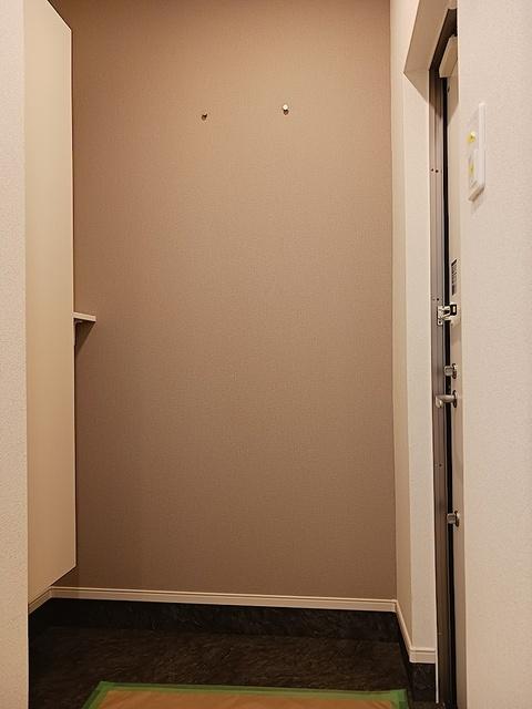 リオ（107） 玄関