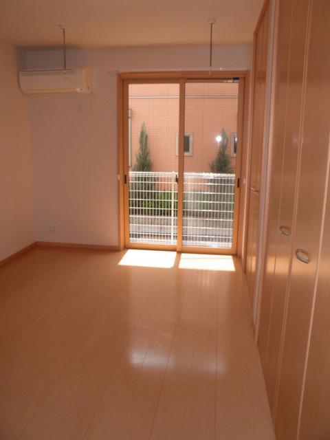 カーサニコル（101） 部屋画像