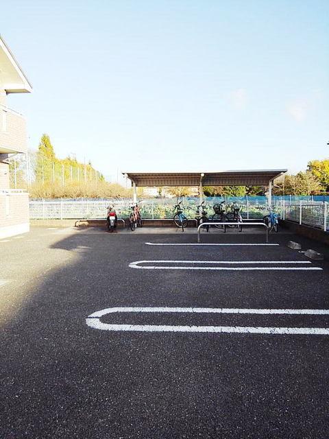 ラ　フォーレ　西砂（101） 駐車場