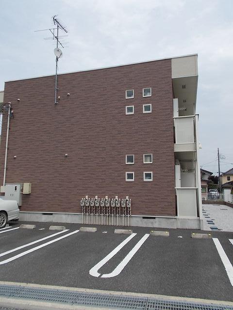 Ｂｌｕｅ　Ｓｋｙ　ｈｏｍｅ箱根（204） 駐車場