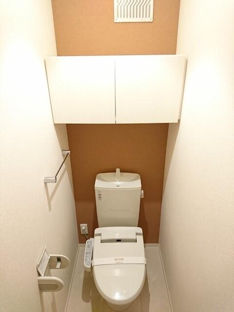 ホワイト ヴィラ（303） トイレ