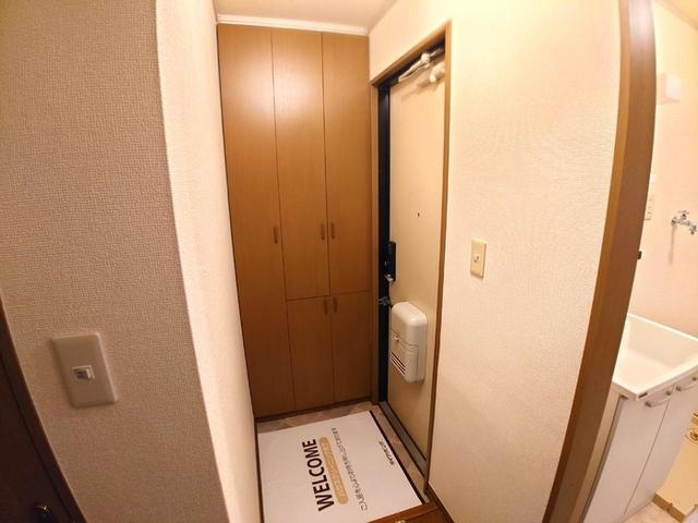 グレース新町（201） 玄関