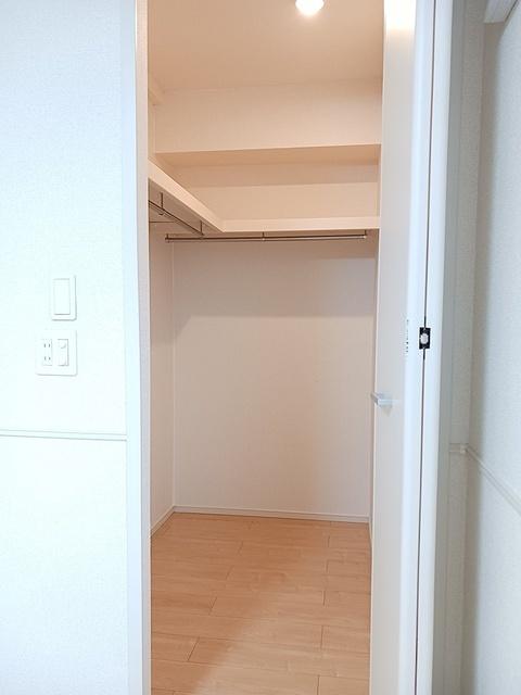 コリーヌメゾンＡ（105） 収納