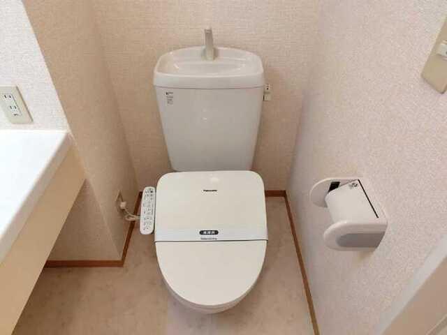 Ｂ-クレセント（102） 玄関