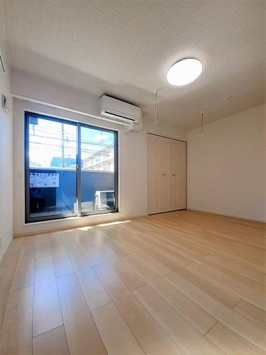 プルニエール西が丘（202） 室内
