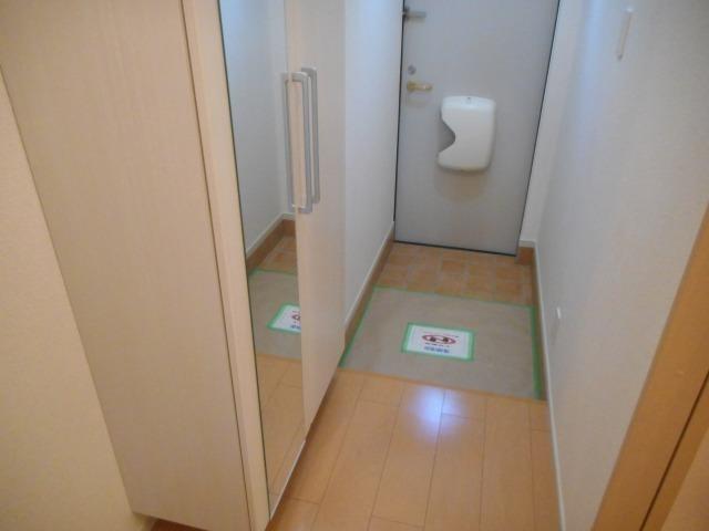 プロヴァンス（101） 玄関