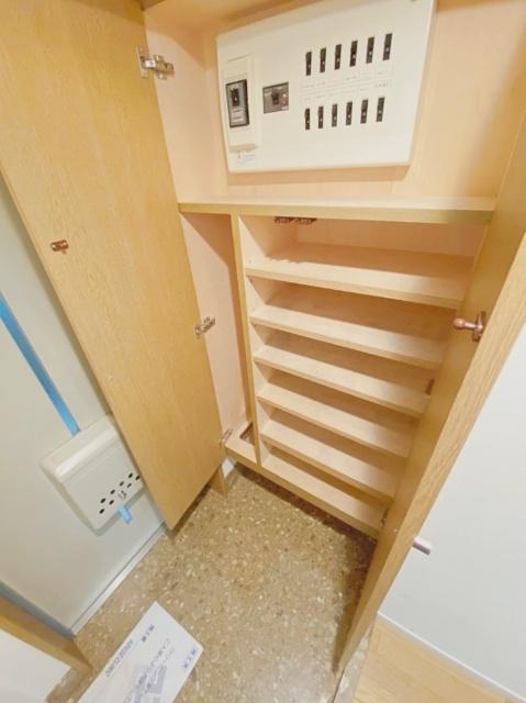 ユアステージ国分寺（402） 玄関
