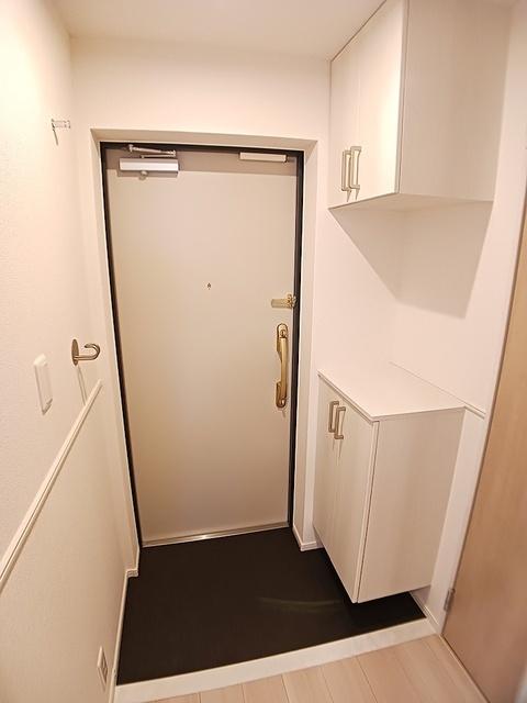 ファヴール本郷（502） 玄関